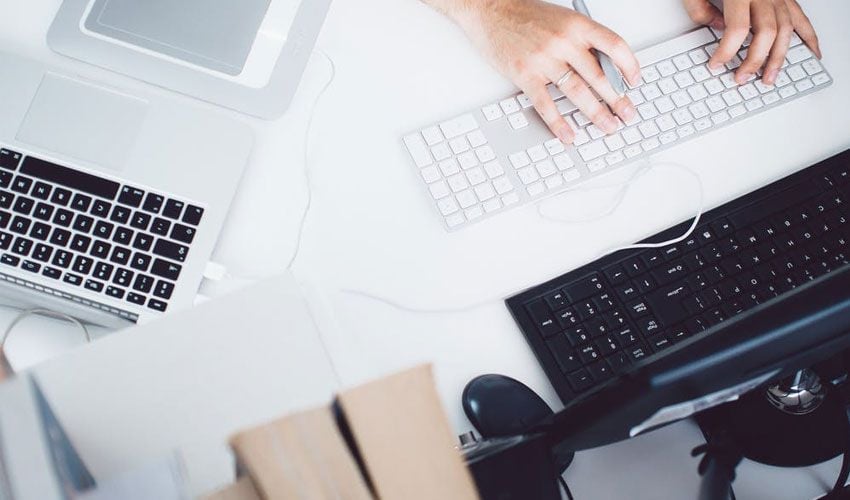 The Pros & Cons of BYOD (Bring Your Own Device)